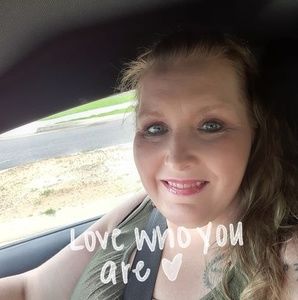 Meet your Posher, Jamila